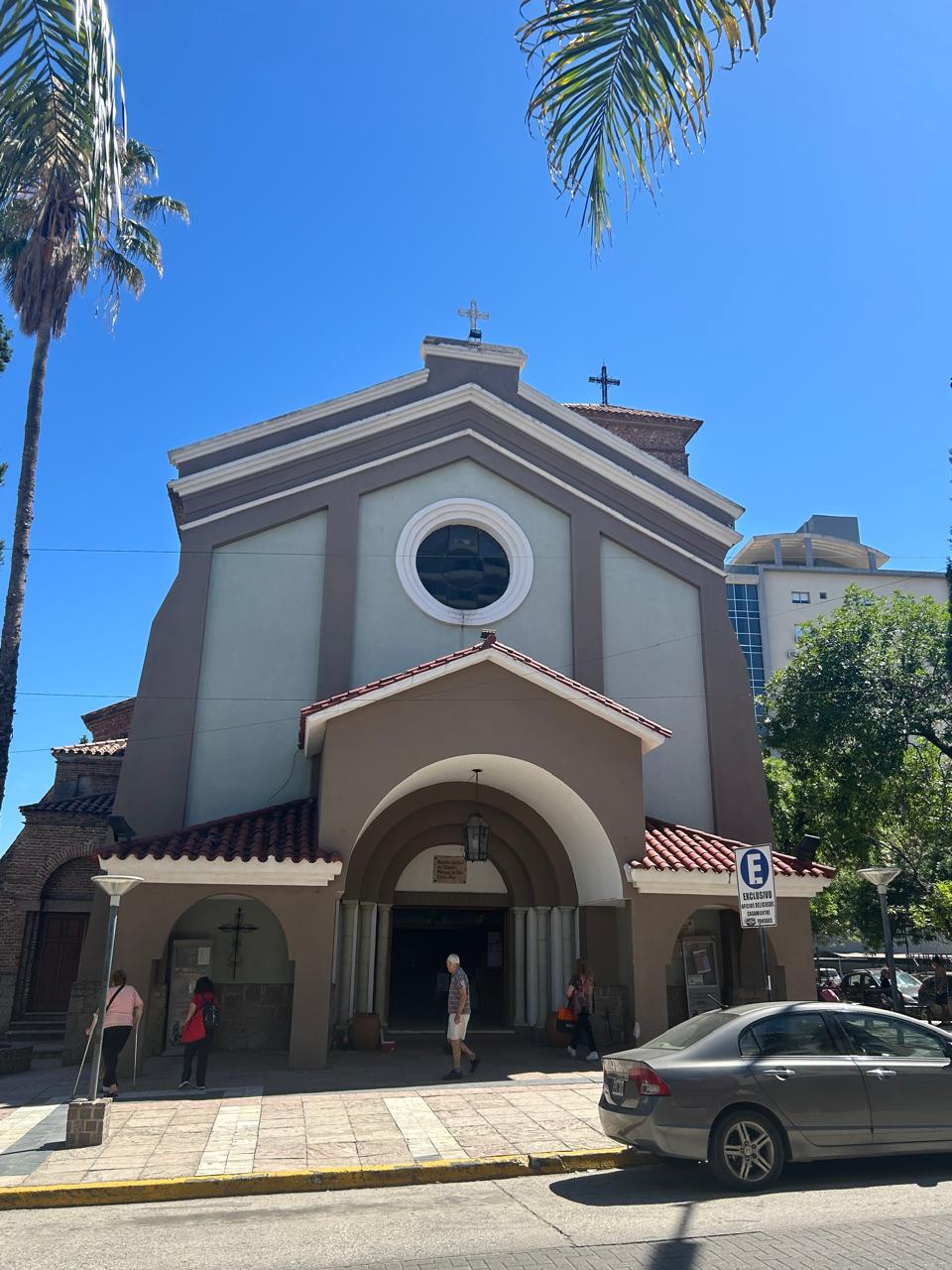 El frente de la nueva iglesia, declarada Patrimonio Histórico