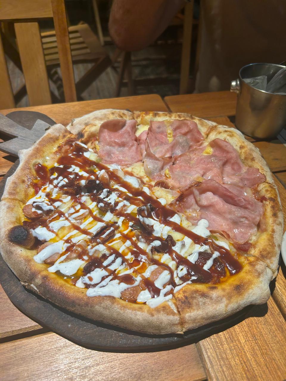 El dudoso gusto de Dani para la cena