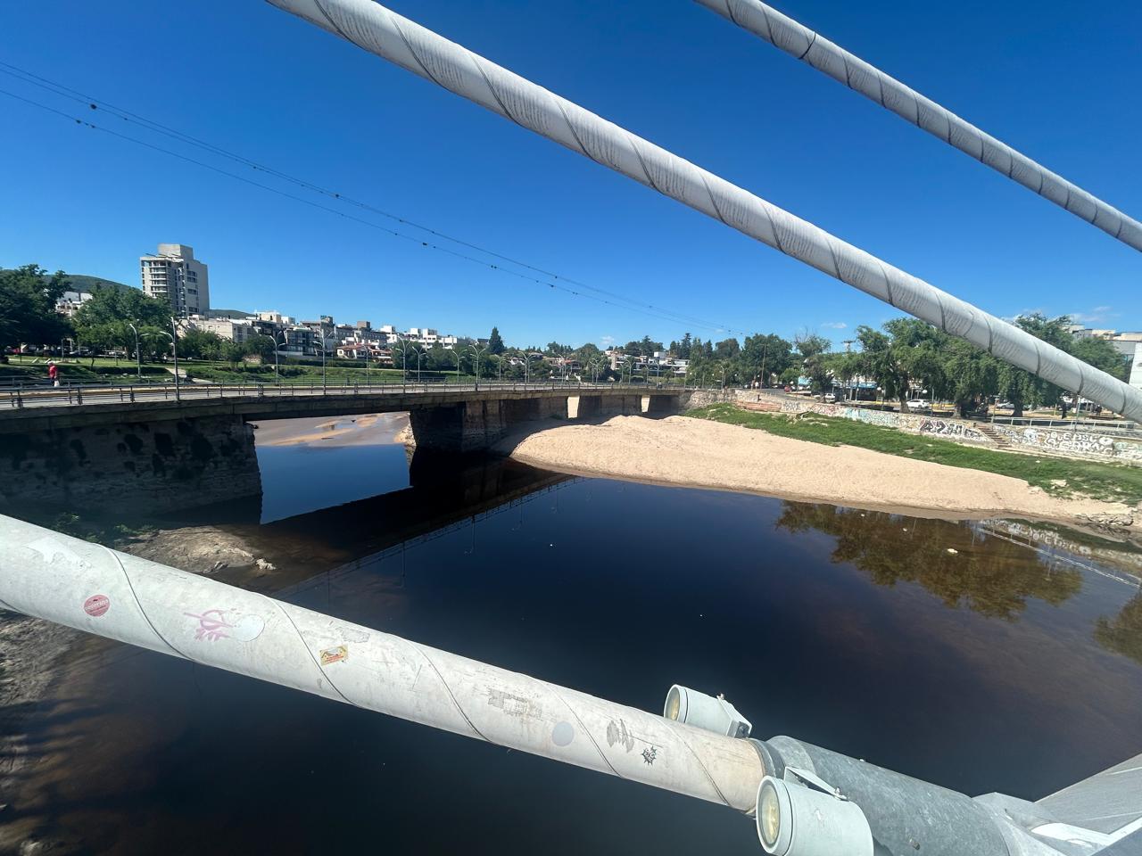 La vista desde uno de los laterales del puente