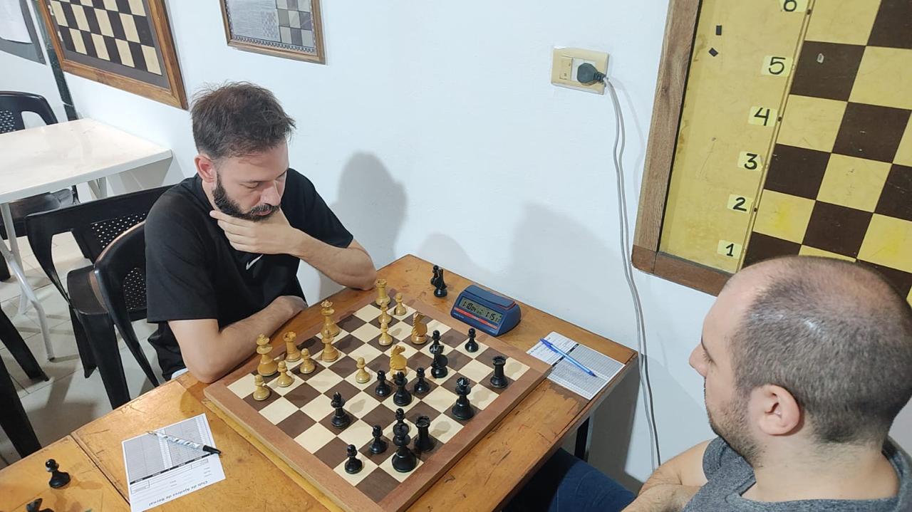 Iván Karpinski vs. Enzo Alvarez