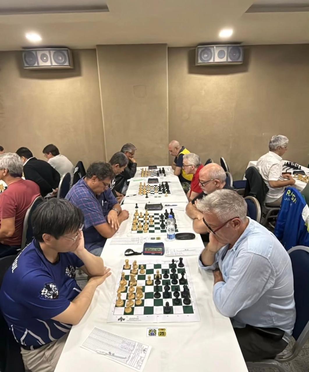 R1: Paulo Shintate vs. Daniel Varela