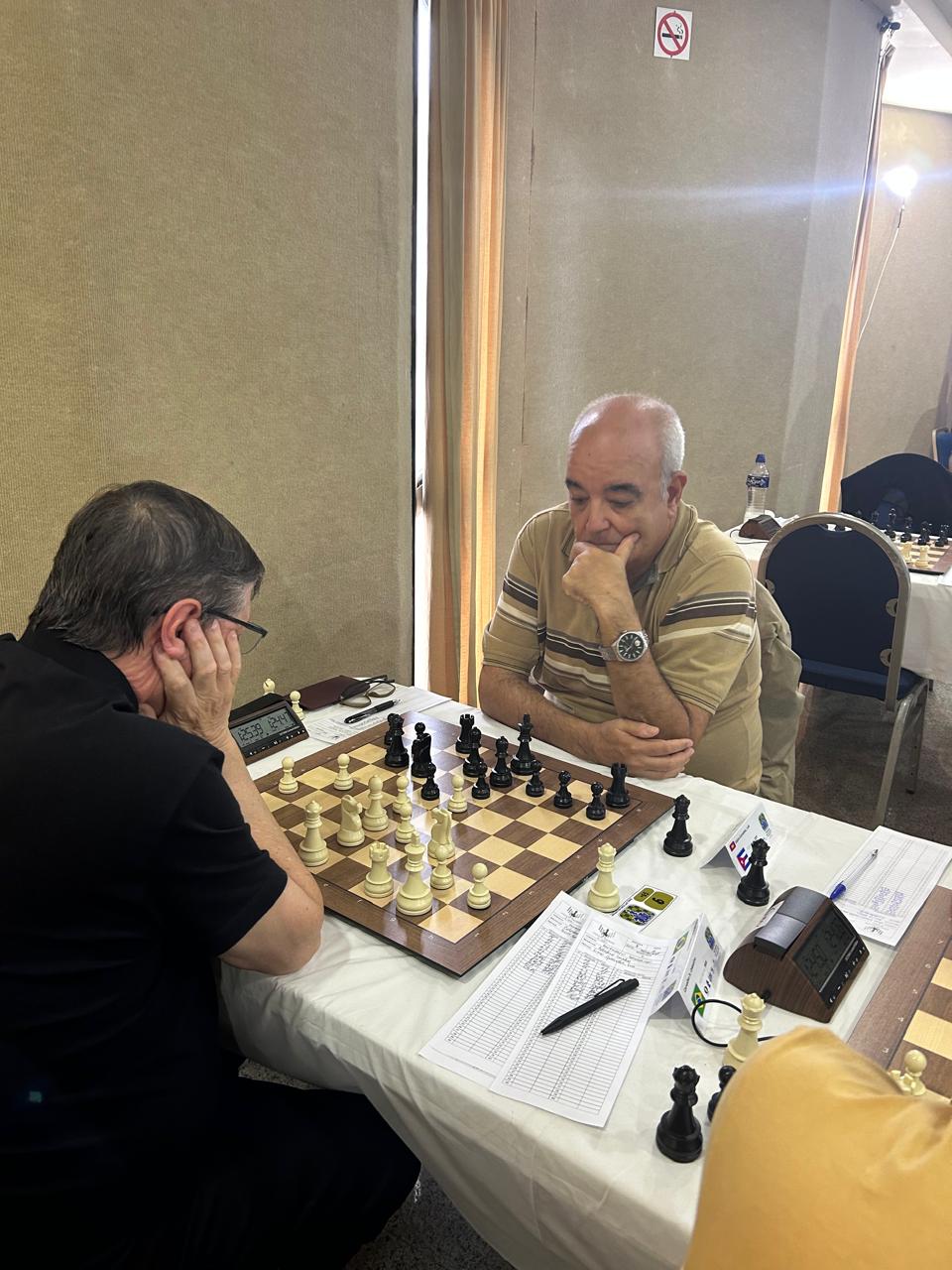 Uno de los grandes favoritos en la +65, el cubano MI Luis Sieiro González (2297)