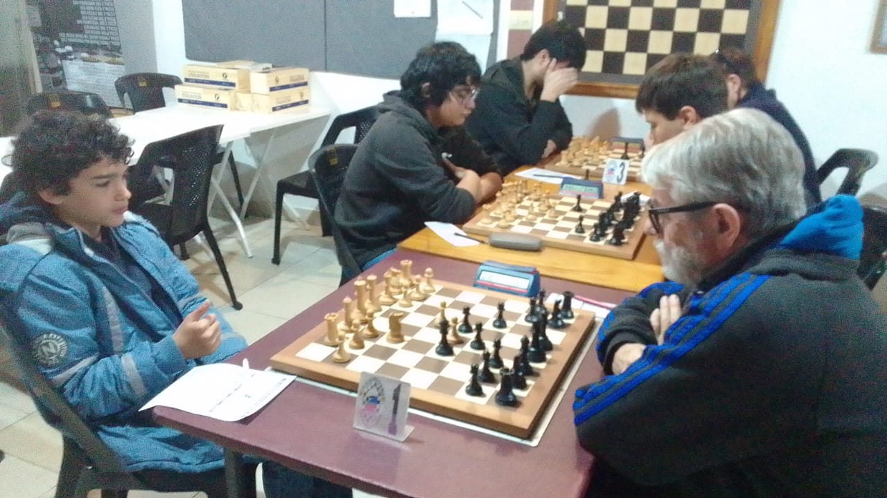 La experiencia se impuso a la juventud en el duelo generacional entre Lucas y Félix