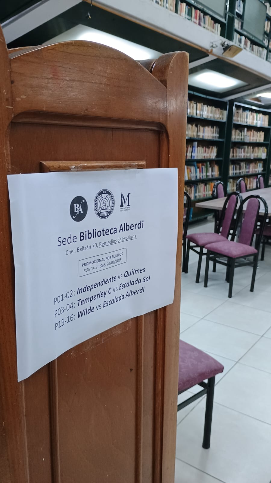 La recepción en la hermosa sede de Biblioteca Alberdi