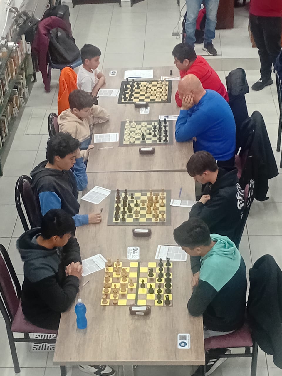 Panorámica de Escalada Alberdi vs. Wilde Azulado, match por los puestos 15-16