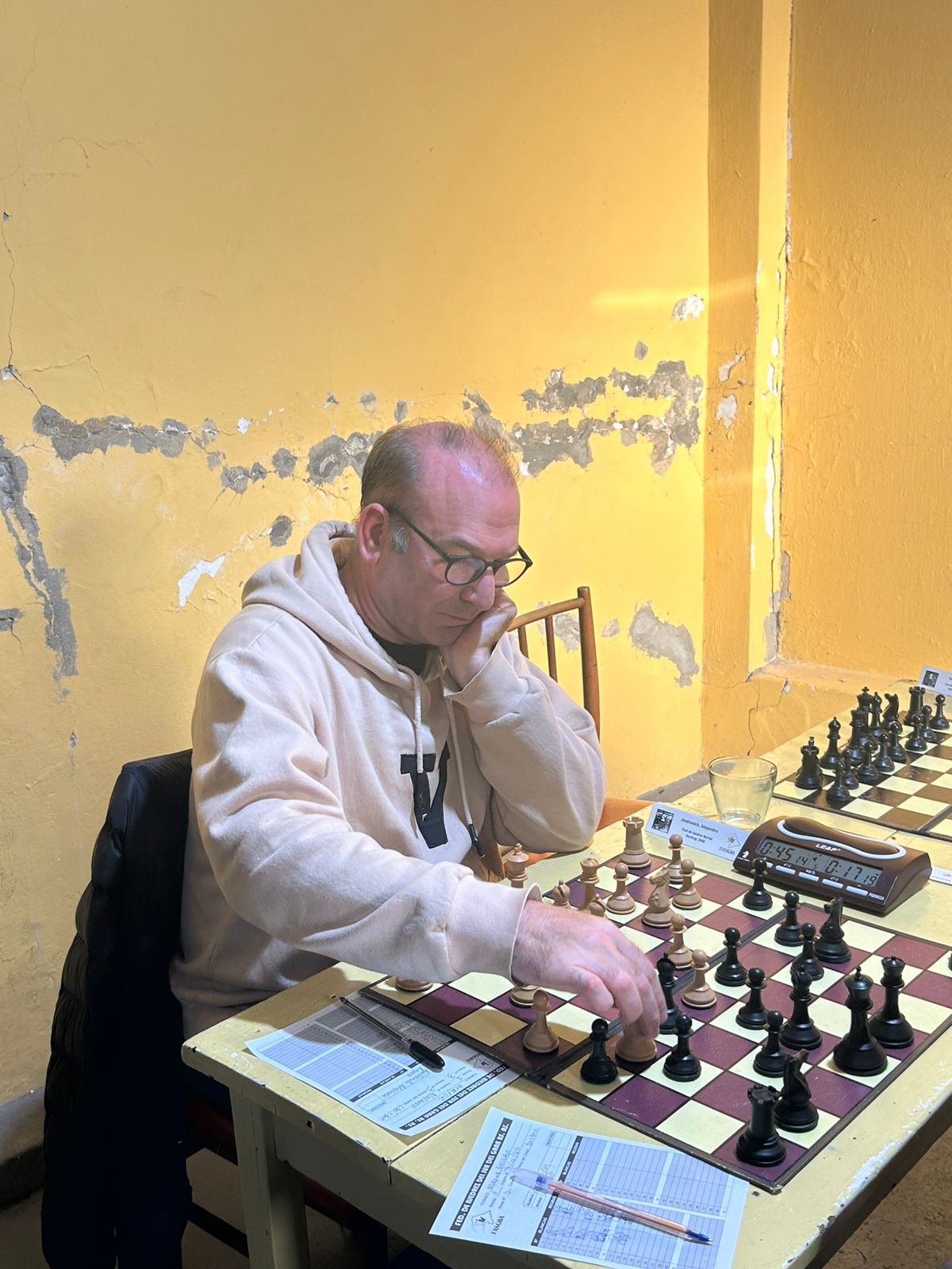 Alejandro Androvich (Bernal, mesa 3)