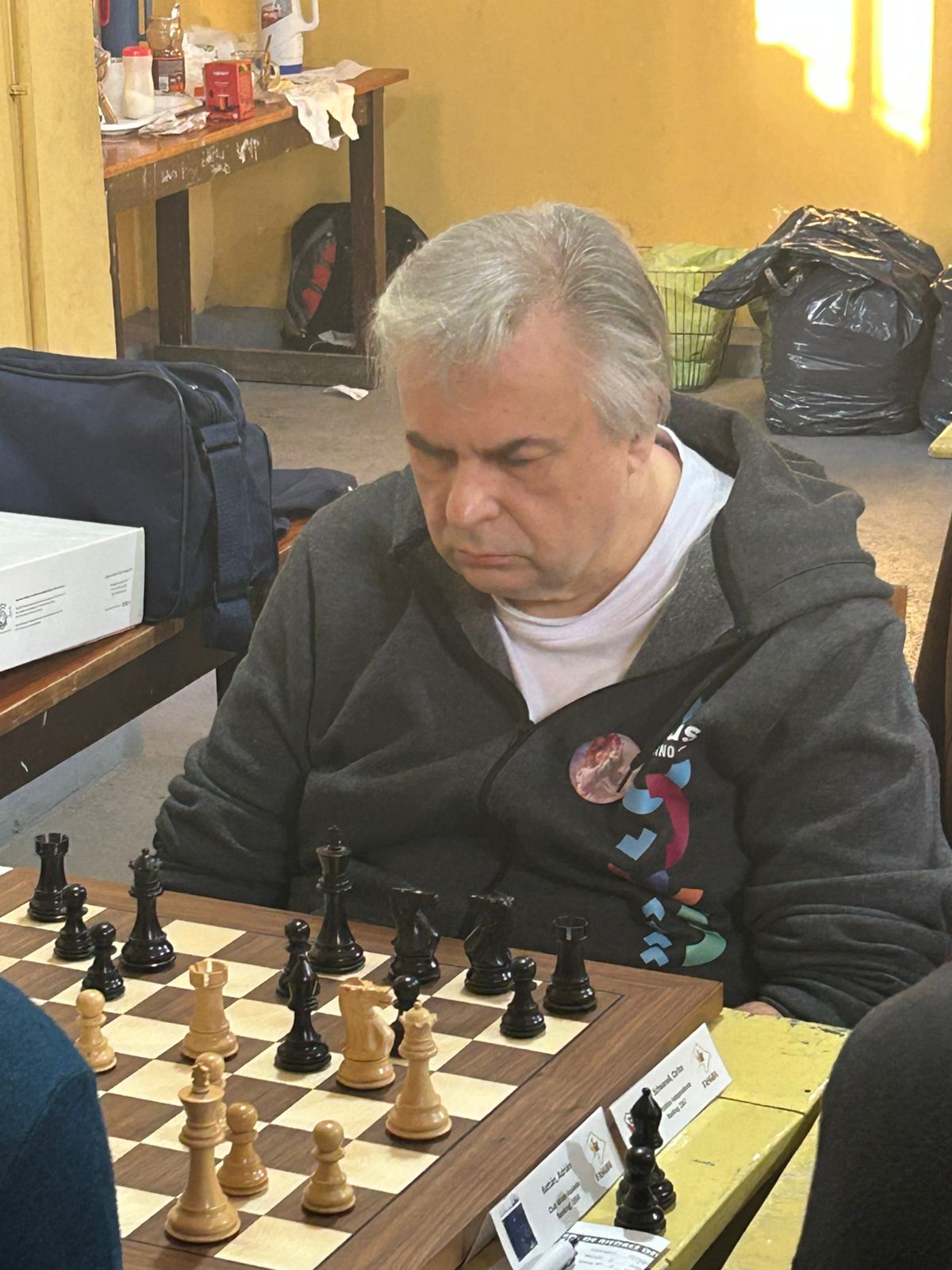 MF Carlos Schwanek (Independiente, mesa 1)