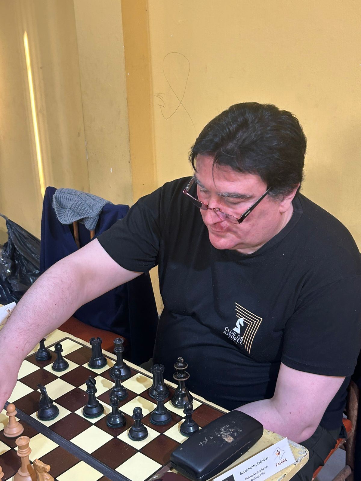 Leónidas Bustamante (Bernal, mesa 2)