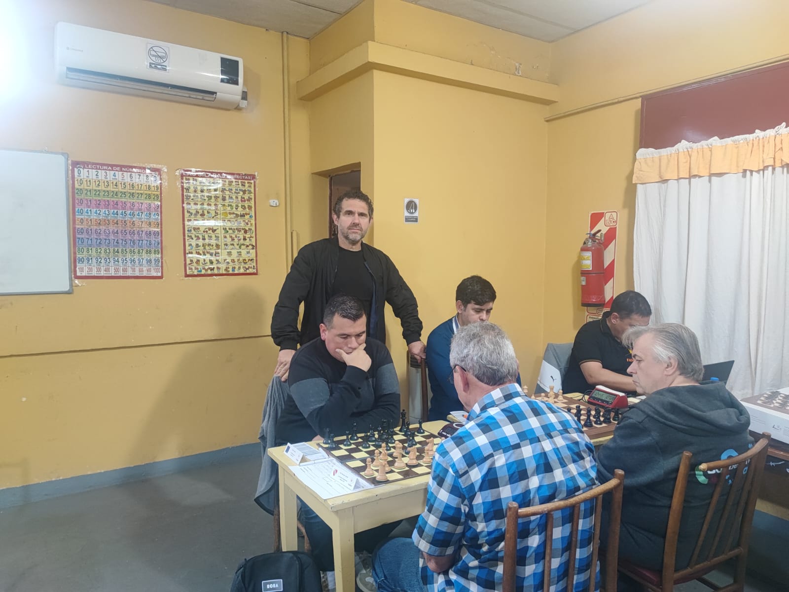 El inicio de las mesas 1 y 2 en Independiente vs. Wilde