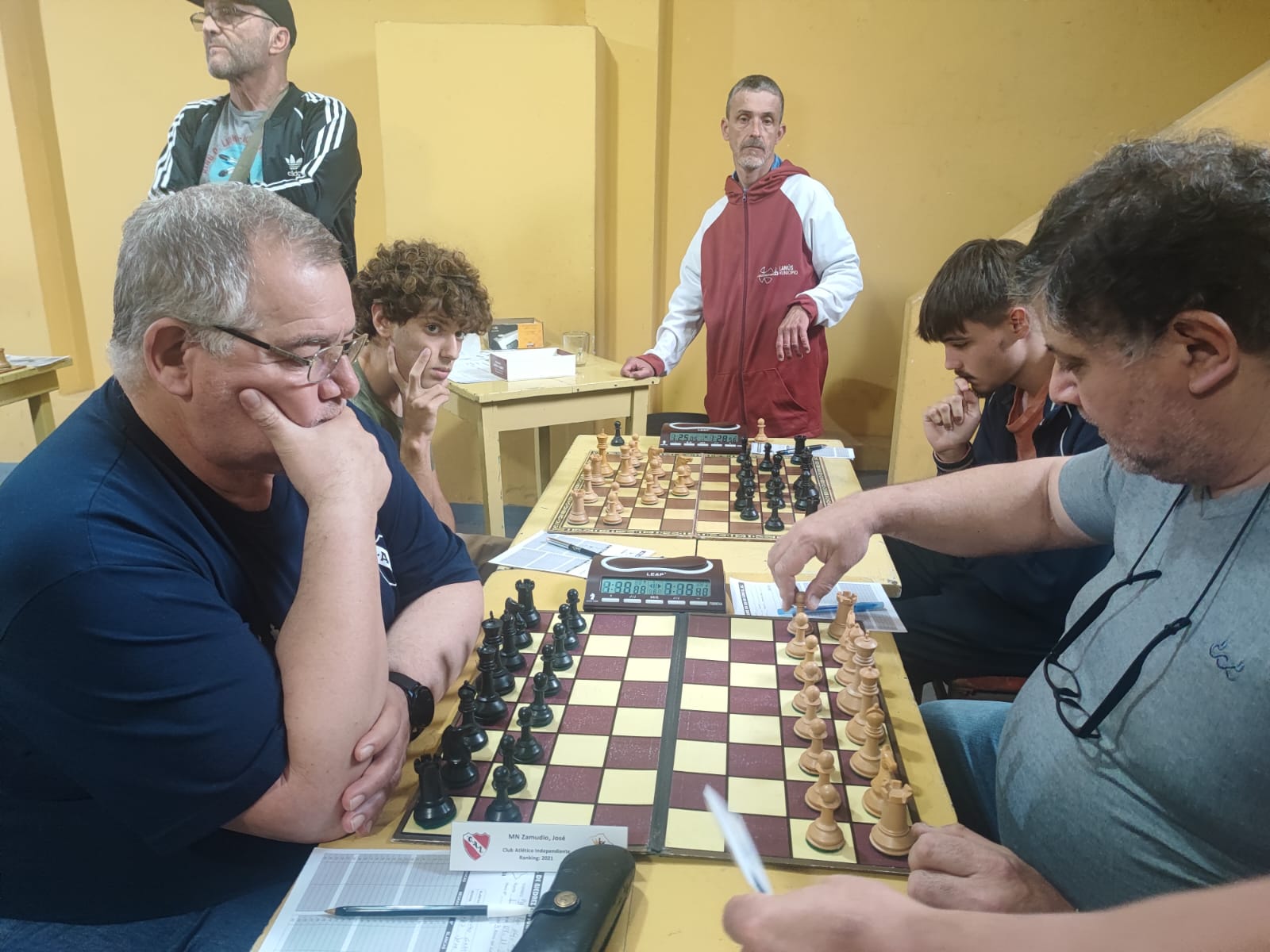 Mesas 3 y 4 en Independiente vs. Wilde