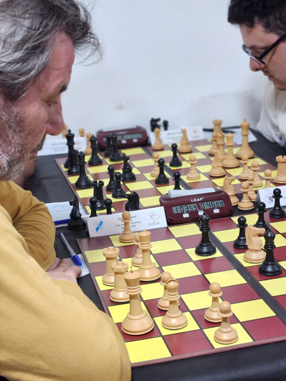 Gustavo Aira (Temperley, mesa 2)