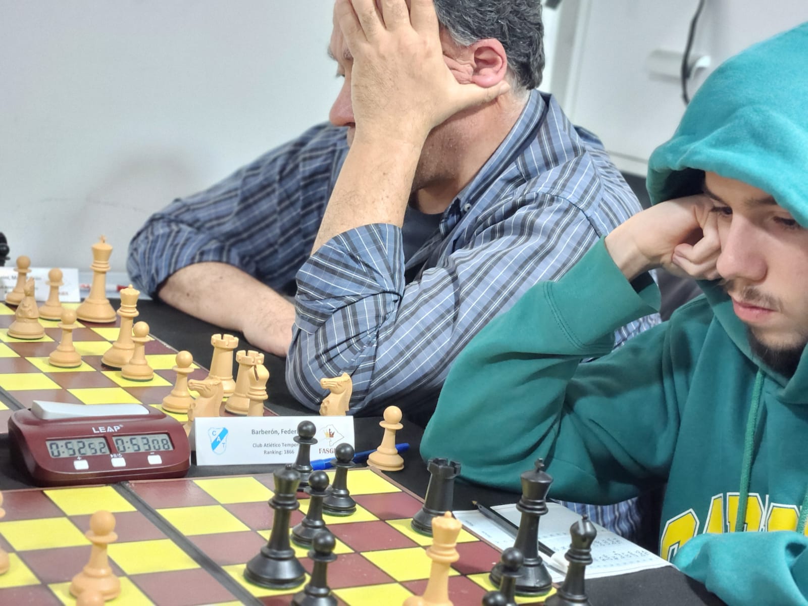 Federico Barberón (Temperley, mesa 3)