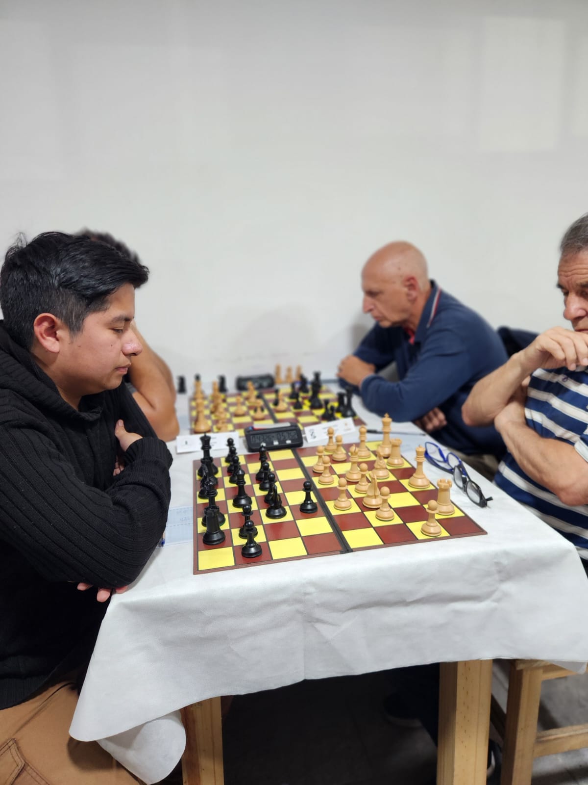 Gaspar Huanca (Adrogué, mesa 2)