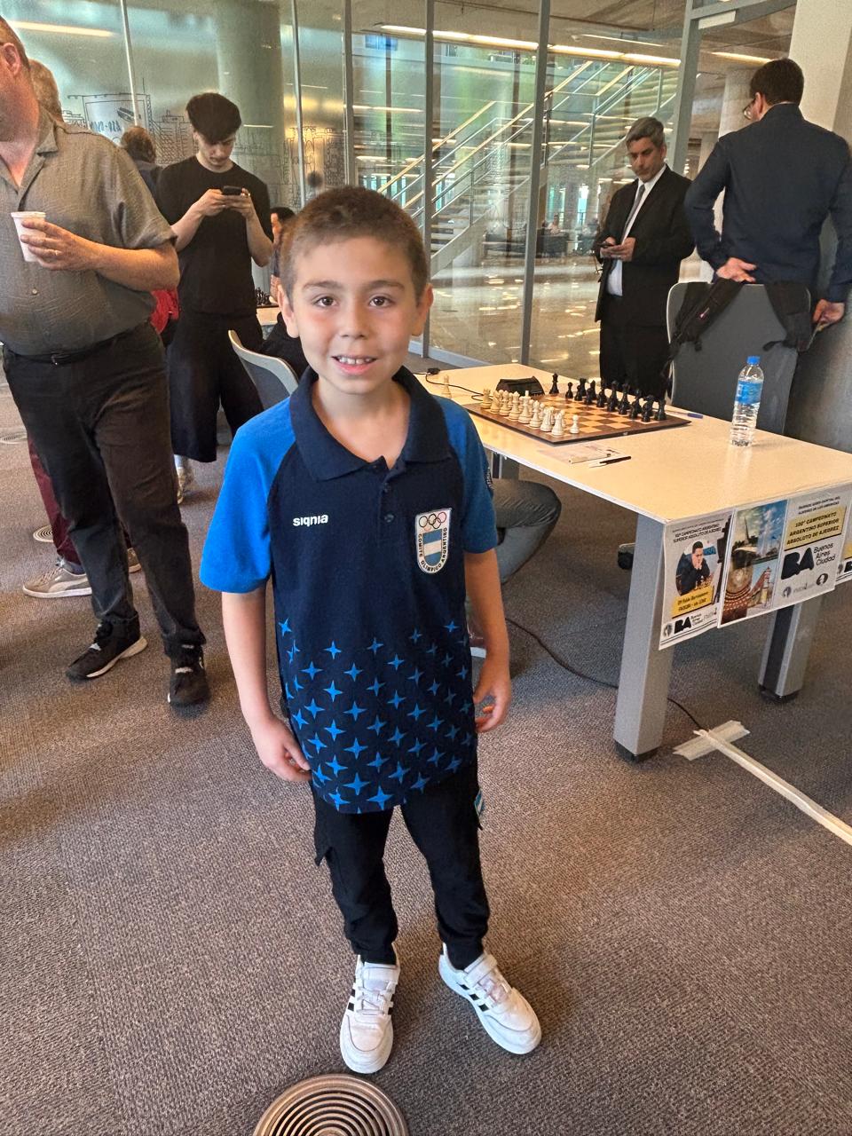 Fausto Schveide, una joven promesa del ajedrez argentino