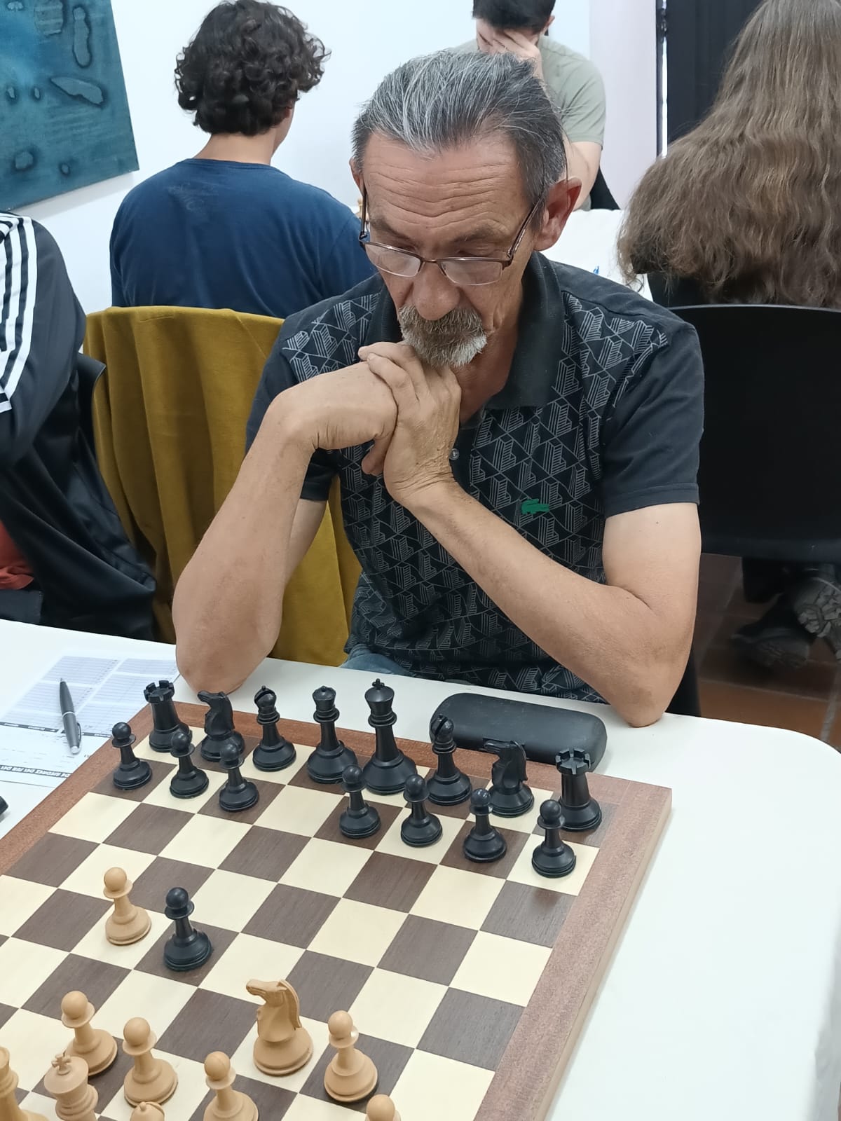 Juan Bogado (Biblioteca 1 de Mayo, mesa 3)