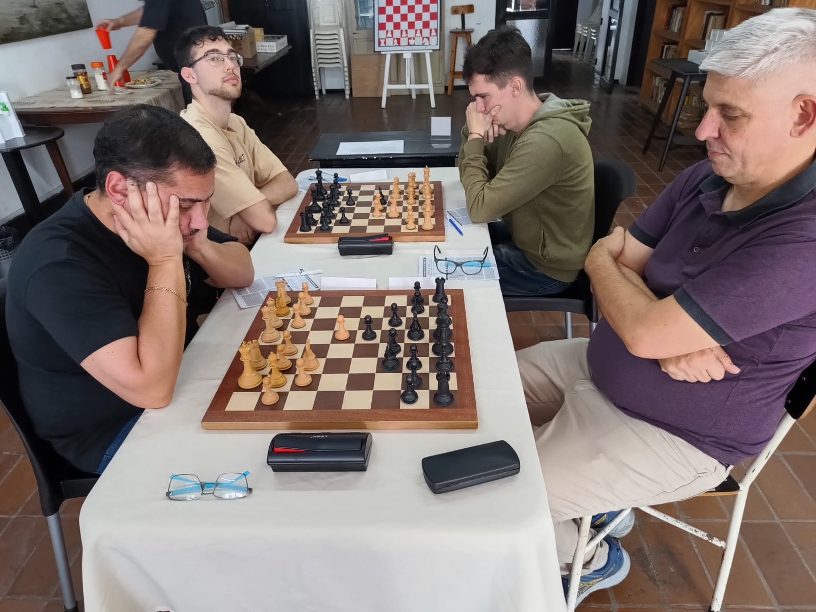 Mesas 3 y 4 de Bernal vs. Adrogué Jaque Club