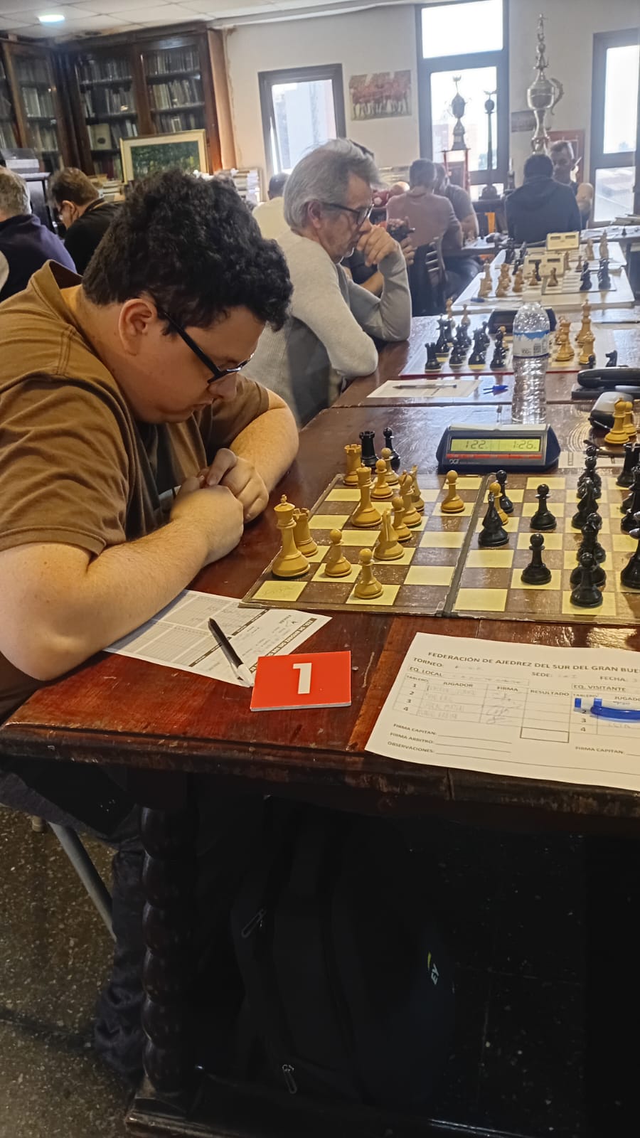 Leonardo Beherens (Monte Grande, mesa 1)