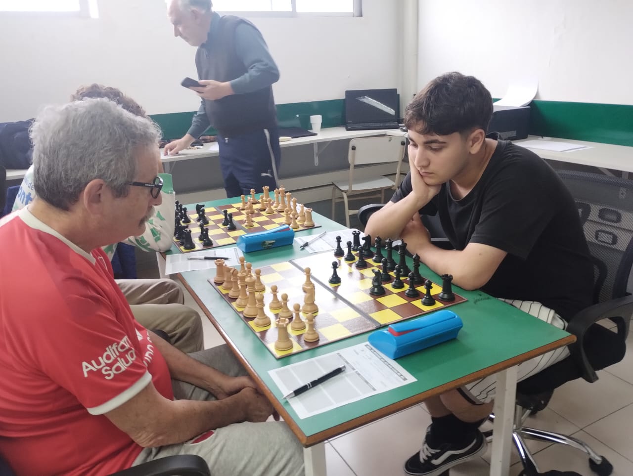 Mesa 3 en Independiente vs. Banfield: Daniel Chan vs. Elías Andrada