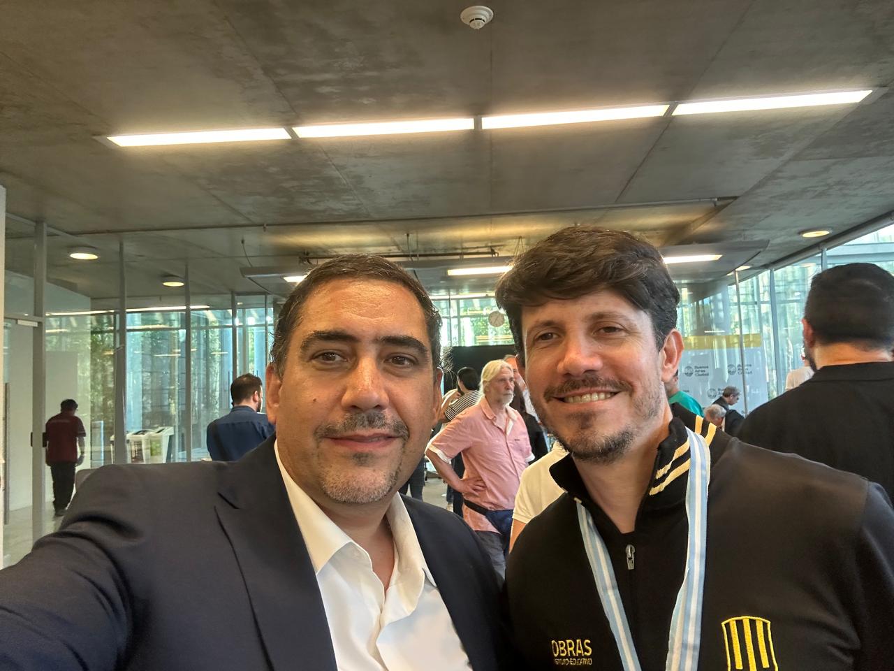 Este cronista con el multicampeón de Argentina, GM Diego Flores