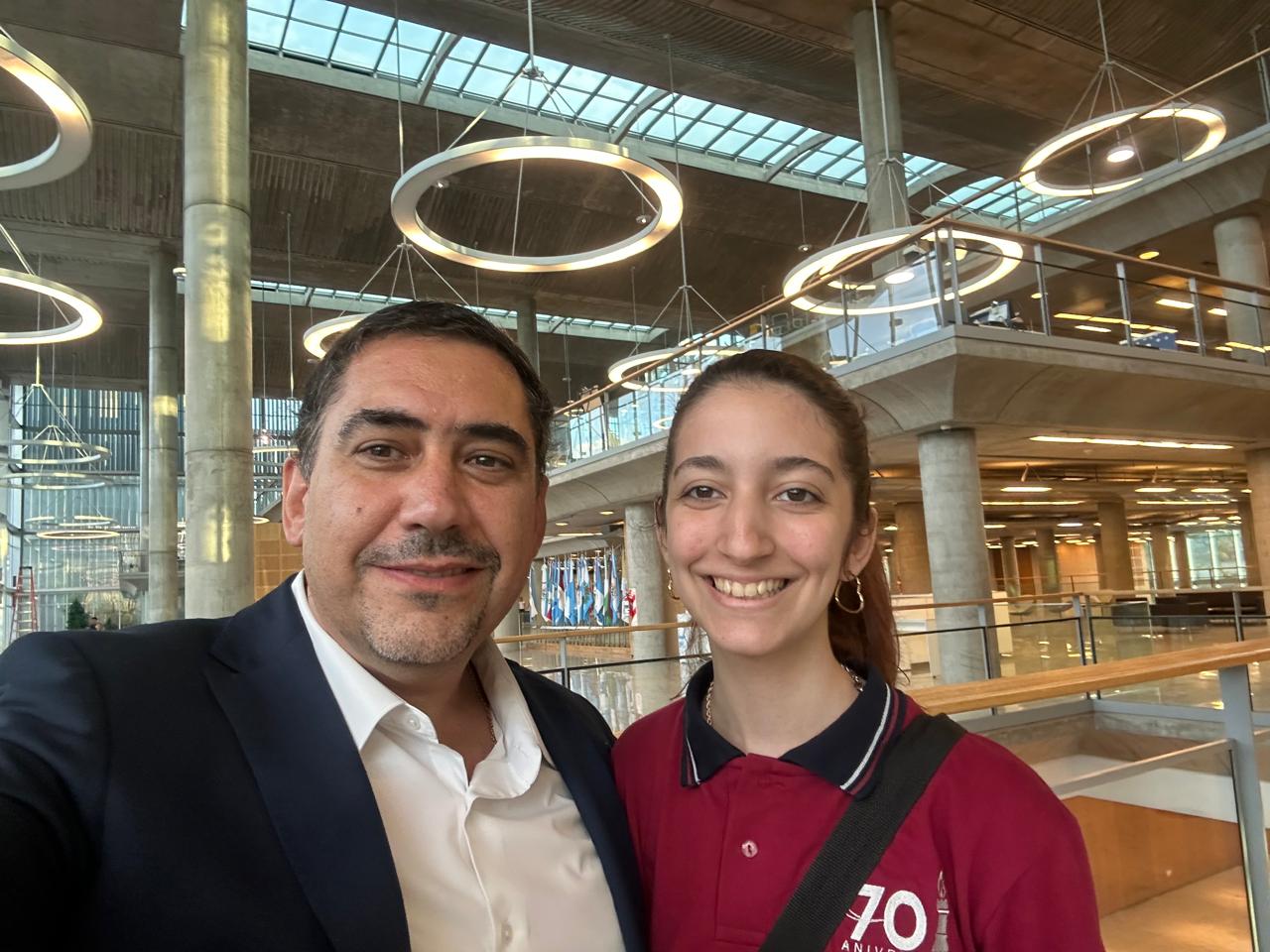 Con la bicampeona de Argentina, la joven WFM Ernestina Adam