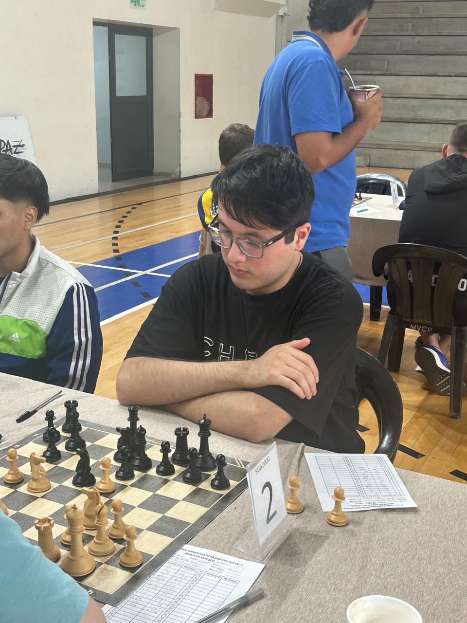 Tiago Yeza obtuvo unas valiosas tablas en la R2, jugando en la mesa 2 de la Sub-2000