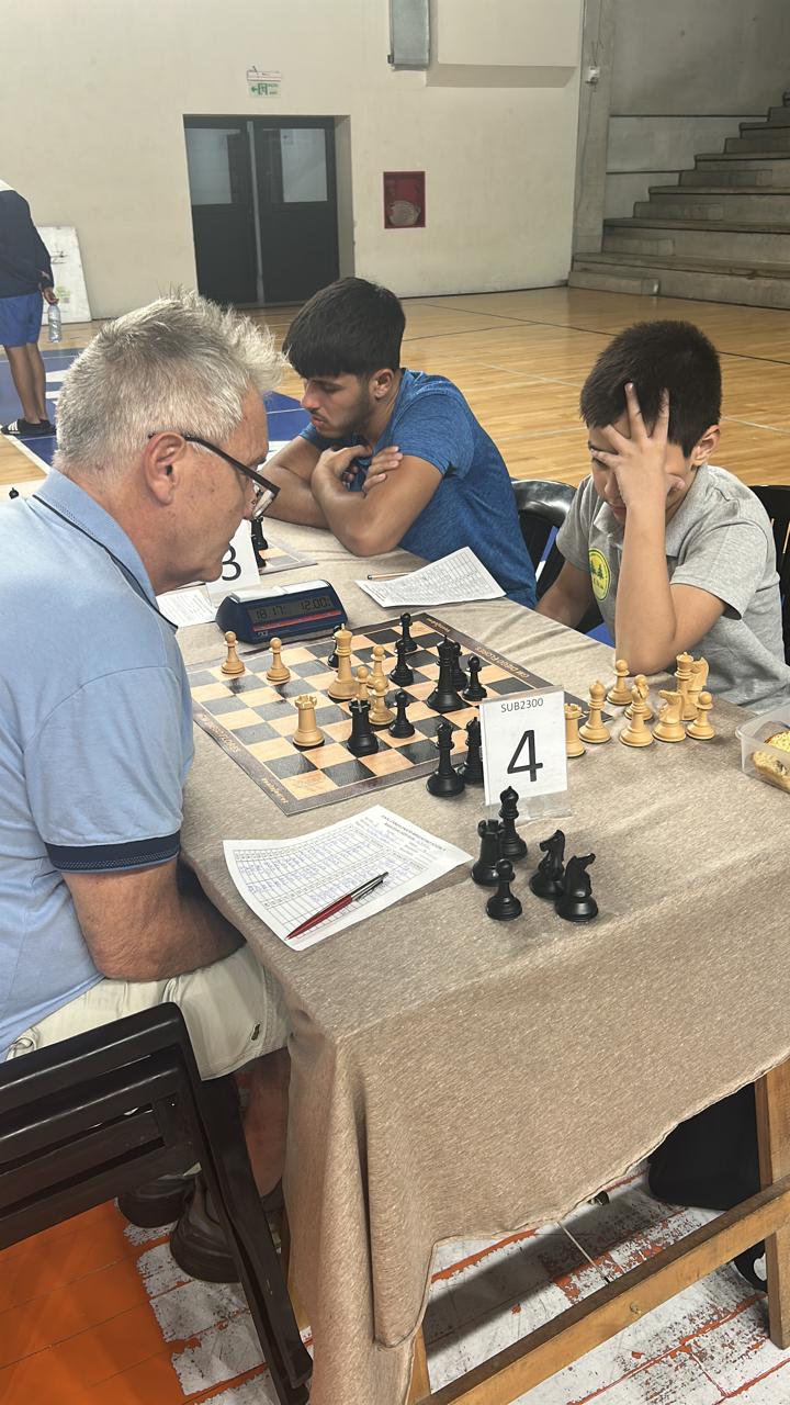 Daniel Varela vs. León Medero Miño, en R2