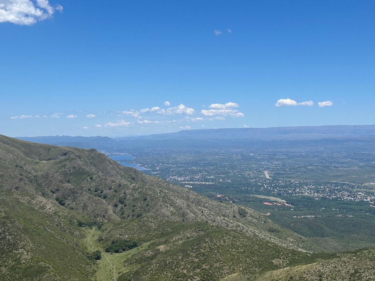 La vista sur hacia Carlos Paz